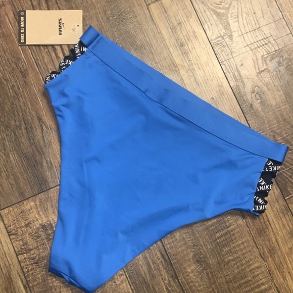 Nike cutout blue swim bottom nwt spring classic women’s beach casual nwt 68$ - Picture 2 of 4